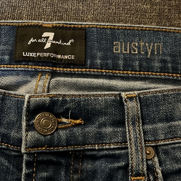 7 for All Man Kind Austyn Denim Shorts - Picture 3 of 4